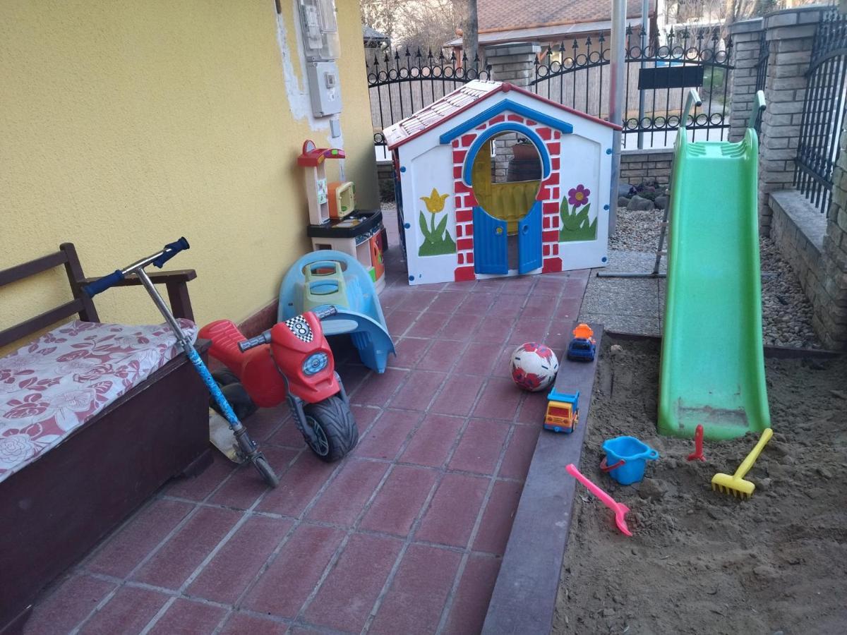 Bazsi Apartman Hajdúszoboszló 外观 照片