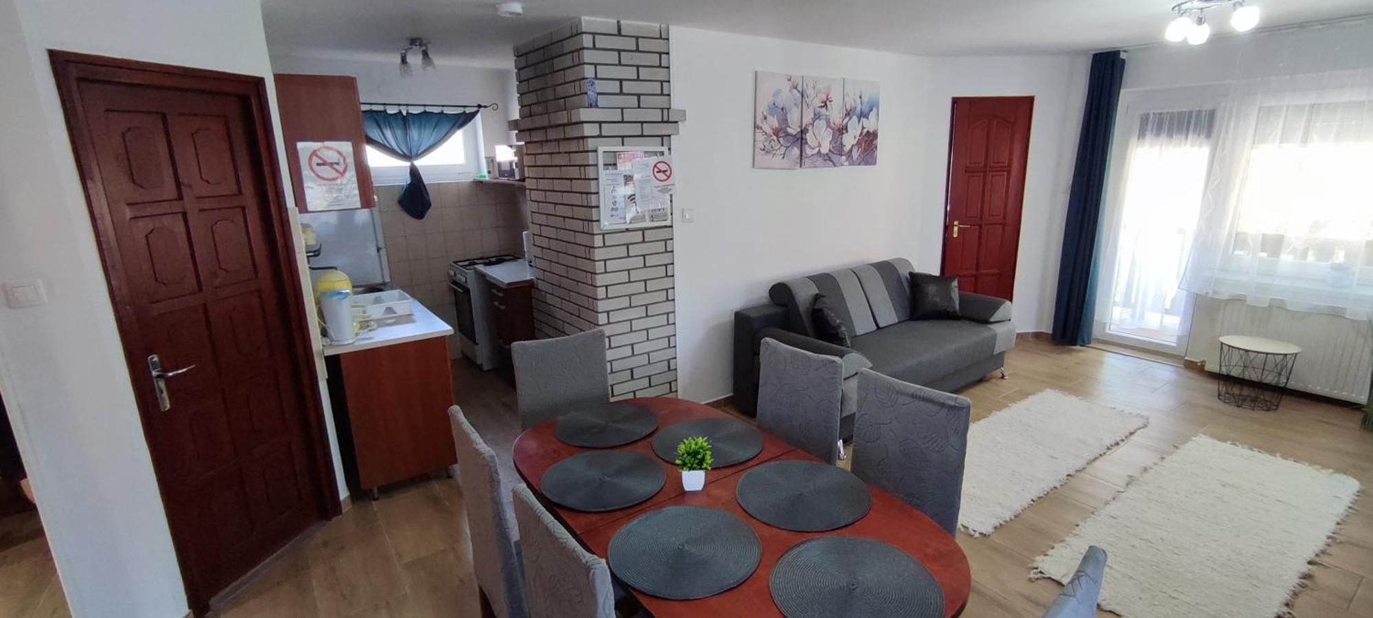 Bazsi Apartman Hajdúszoboszló 外观 照片